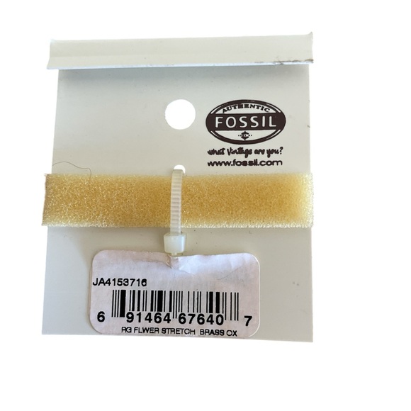 NEW Fossil Ring #2 Stretch Floral Iridescent NWT - Picture 2 of 8